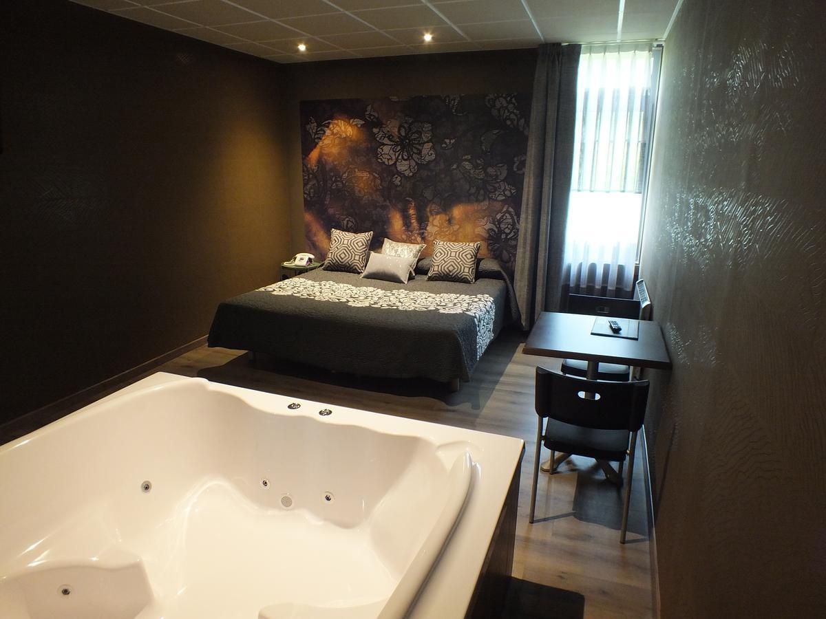 Motel Los Abedules Овьедо Экстерьер фото